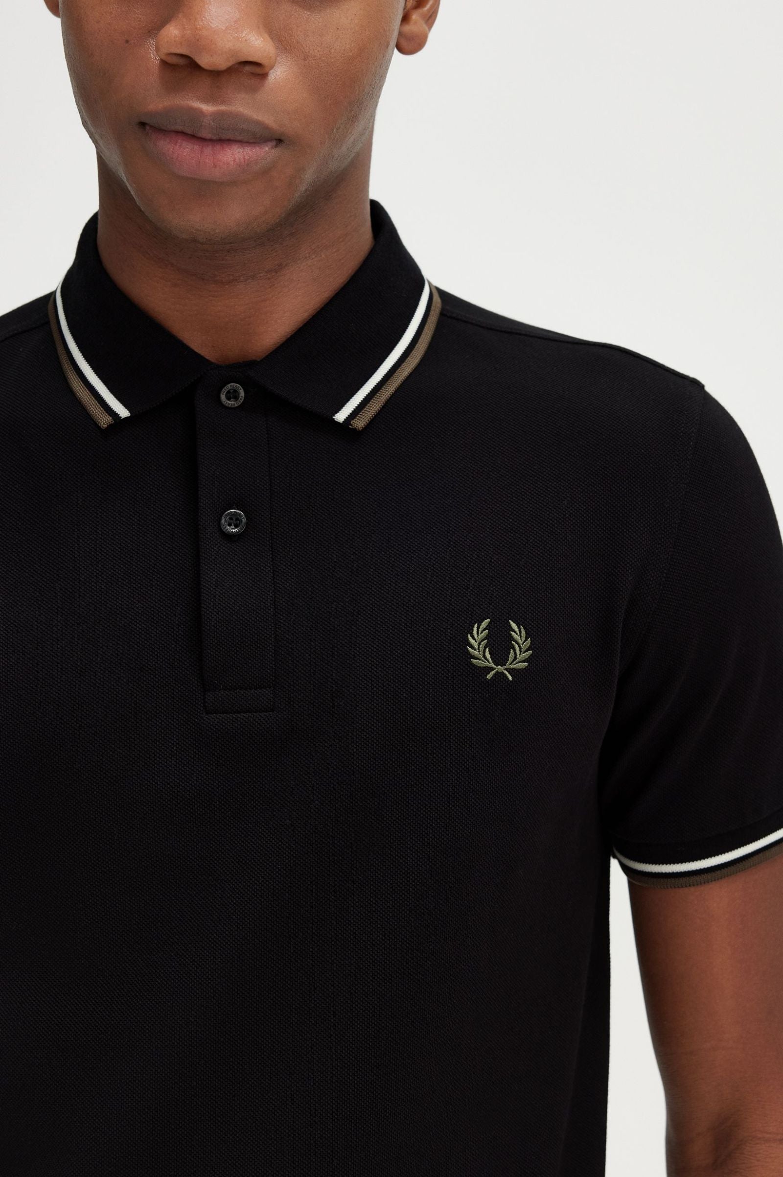 FRED PERRY Polo Shirt Cowo Original Kaos Pria M3600/W54