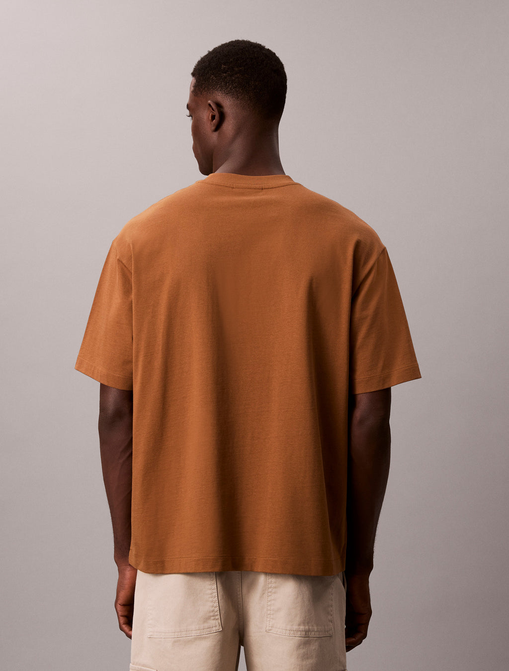 Calvin Klein Kaos Tee T Shirt Original Branded Cowo Pria 40HM228