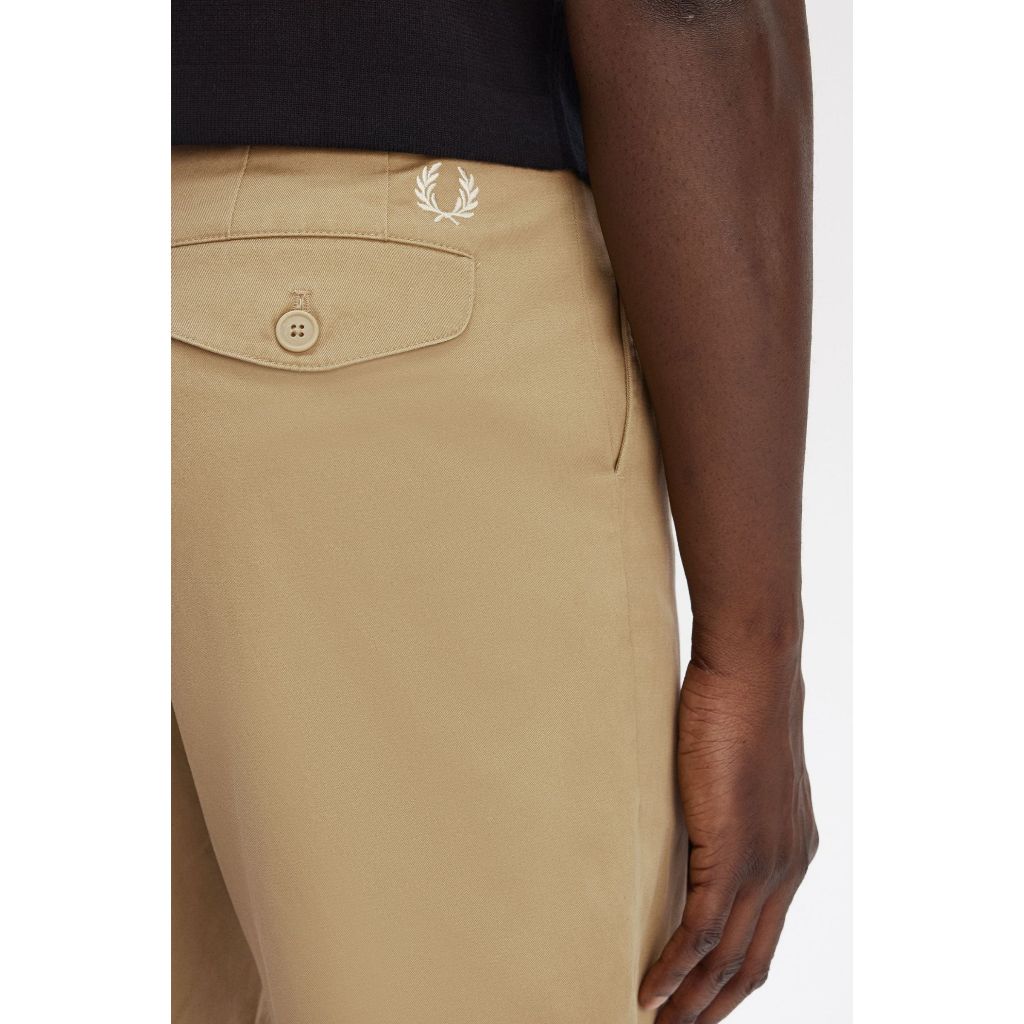 Fred Perry Pleated Short S7813/363