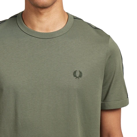 Fred Perry Contrast Tape Ringer T-Shirt Kaos M4613/W49