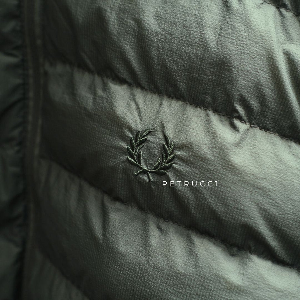 Fred Perry Hooded Insulated Jacket Puffer J8553/W19