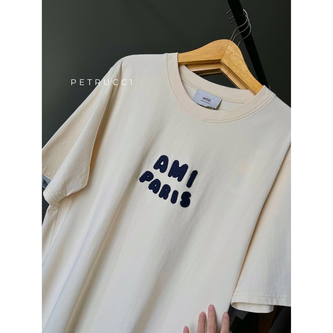 AMI Paris Patch T Shirt UTS075