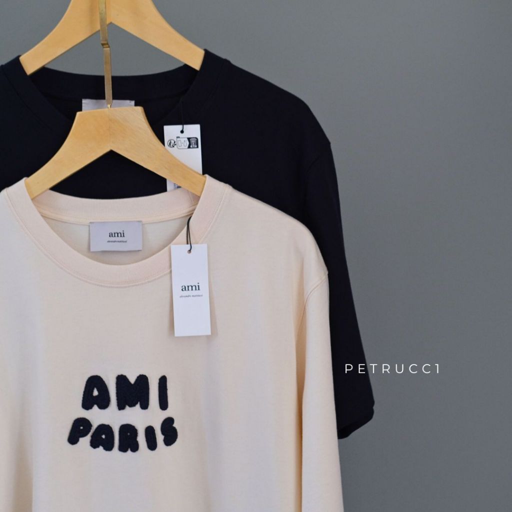 AMI Paris Patch T Shirt UTS075