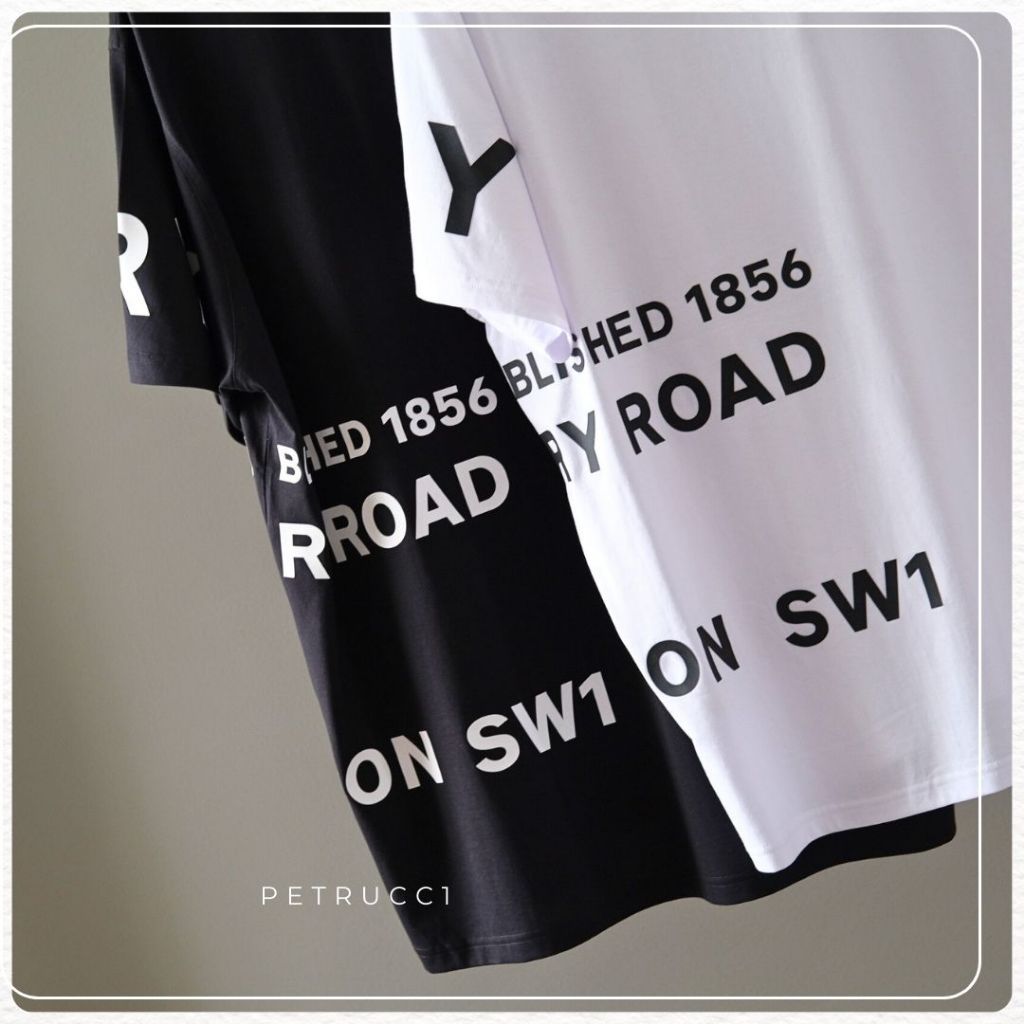BURBERRY Horseferry Print Oversized T-shirt 8040694
