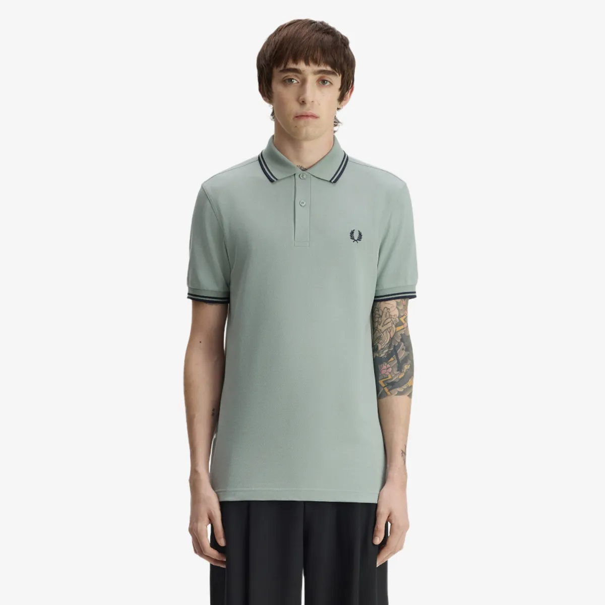 FRED PERRY Polo Shirt Original Pria Man M3600/71C