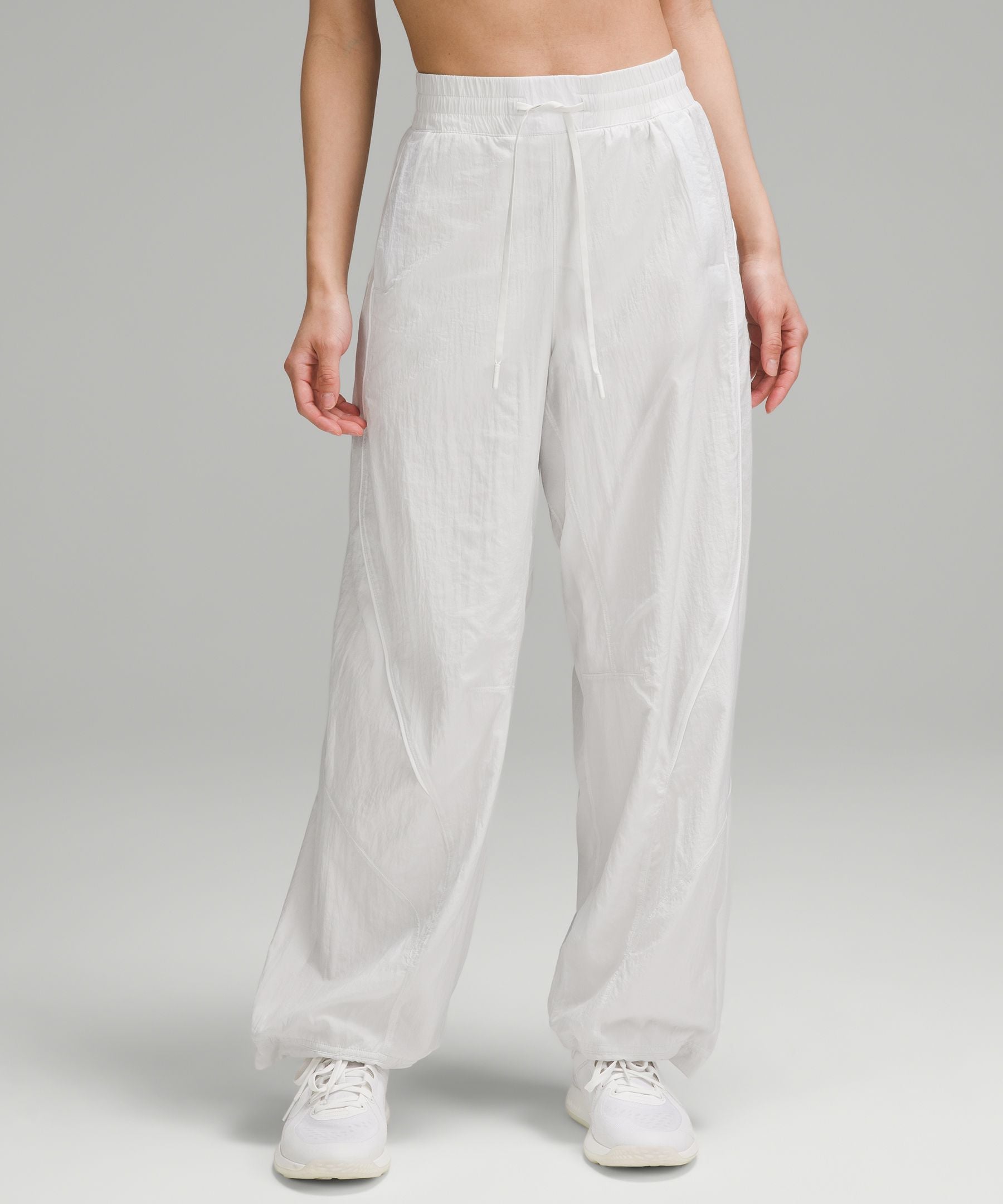 LULULEMON License to Train Mid-Rise Lightweight Jogger Women