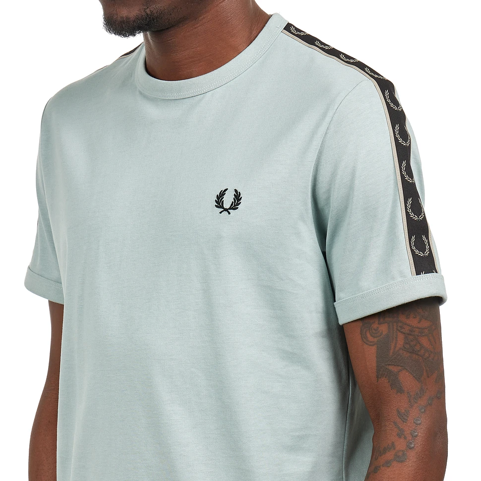 Fred Perry Contrast Tape Ringer T-Shirt Kaos M4613/W26