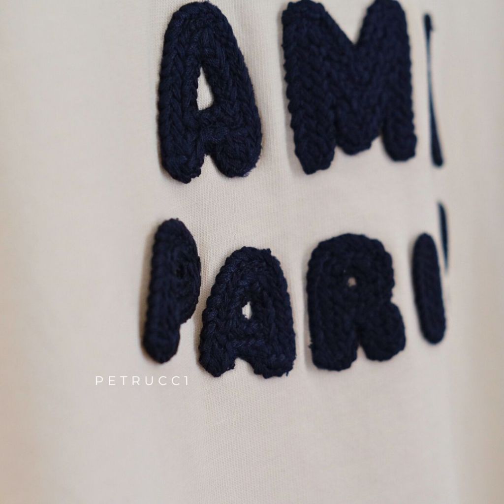 AMI Paris Patch T Shirt UTS075