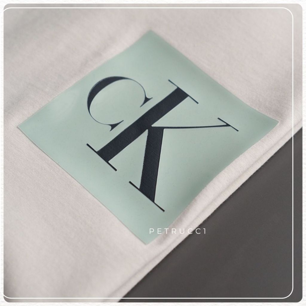 Calvin Klein Monogram Logo Box Graphic Classic T-Shirt 4RB837G