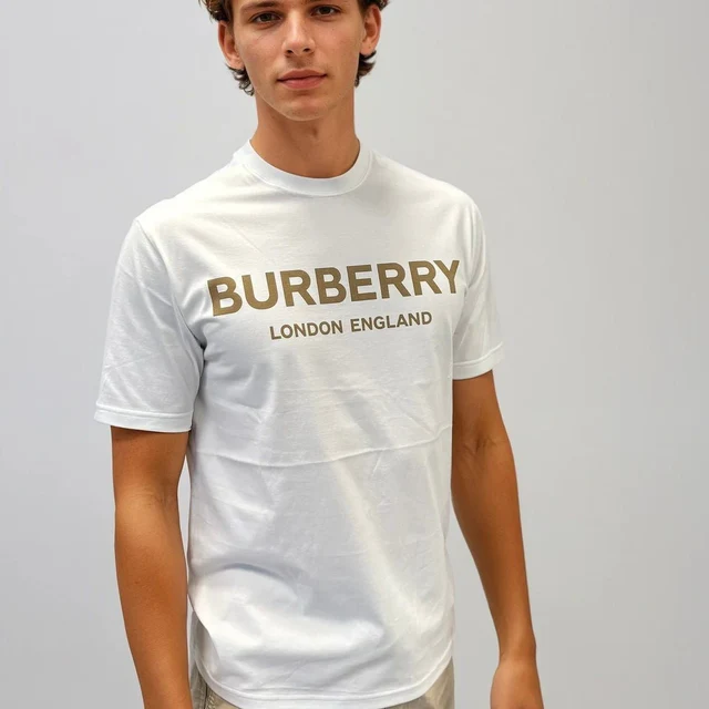 BURBERRY Ellison Logo Print T-Shirt 8104234
