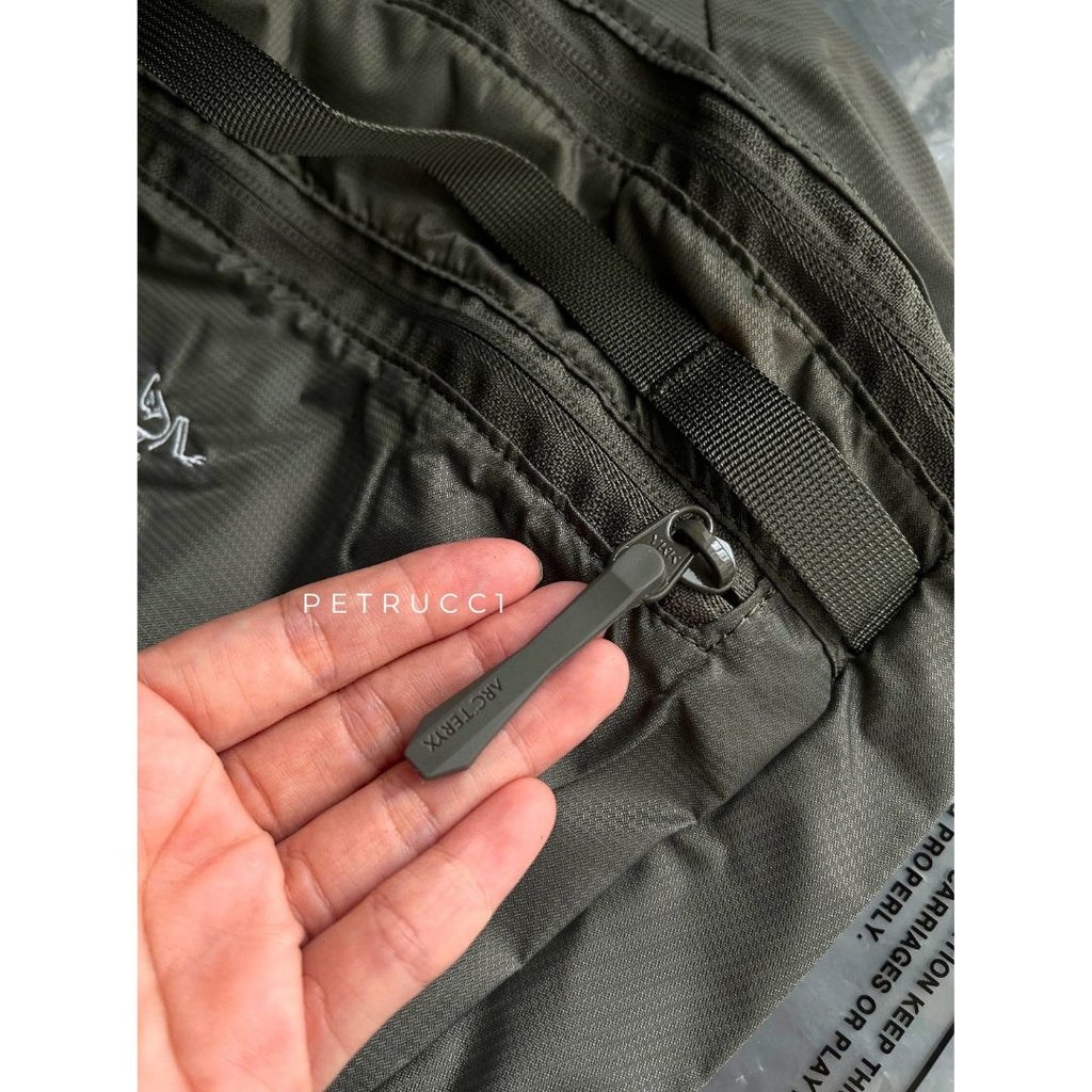ARCTERYX Lightweight Heliad 15 Backpack