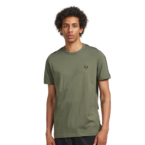 Fred Perry Contrast Tape Ringer T-Shirt Kaos M4613/W49