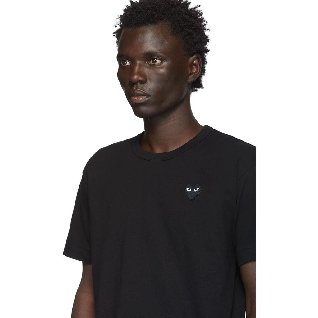 PLAY CDG COMME des GARCONS T SHIRT kaos cowo AXT064