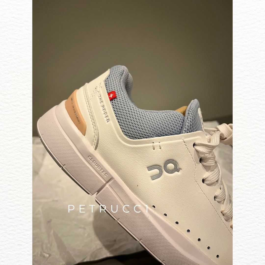 ON THE ROGER Advantage Women Tennis Shoes