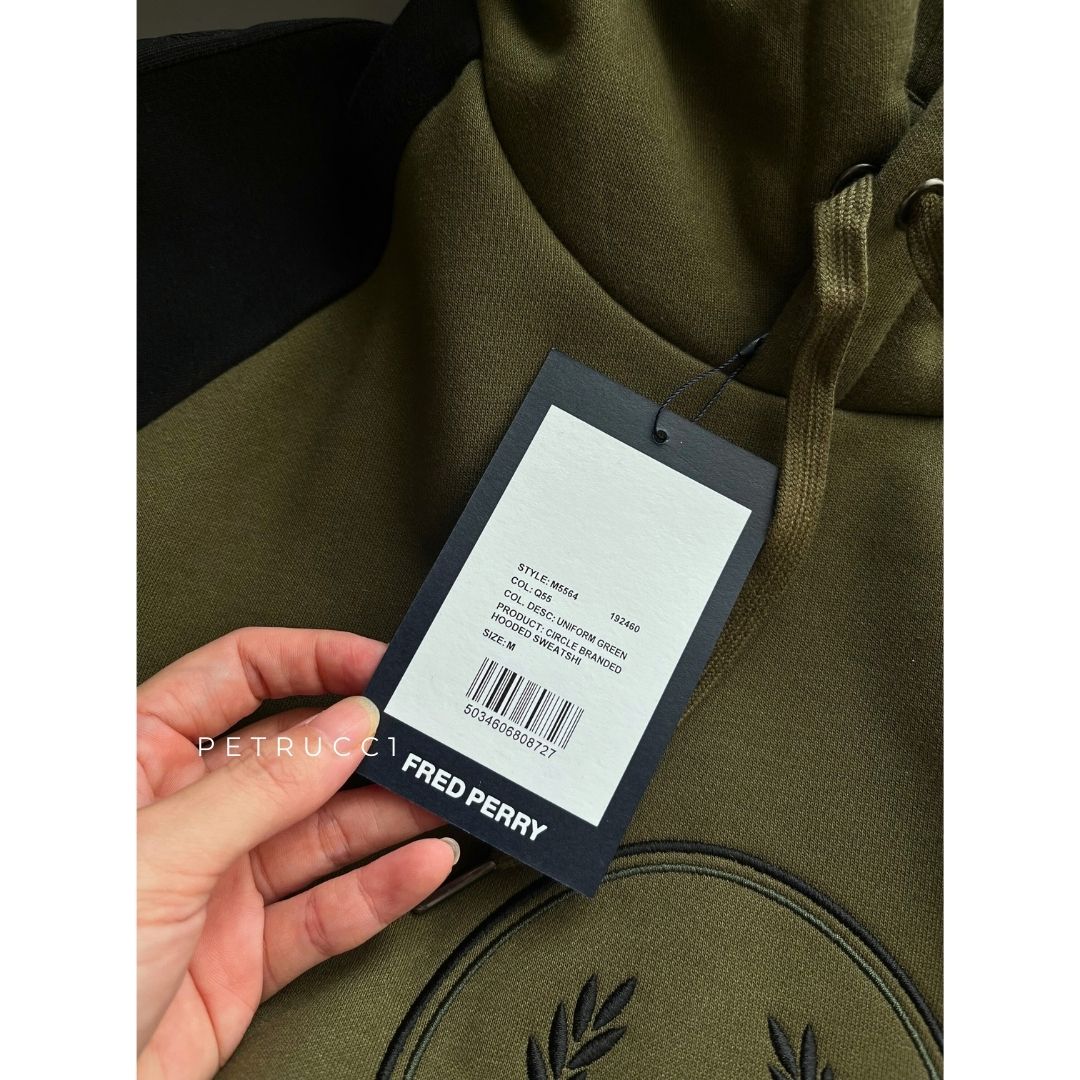 Fred Perry  Circle Branded Taped Sleeve Hooded Sweatshirt M5564/Q55