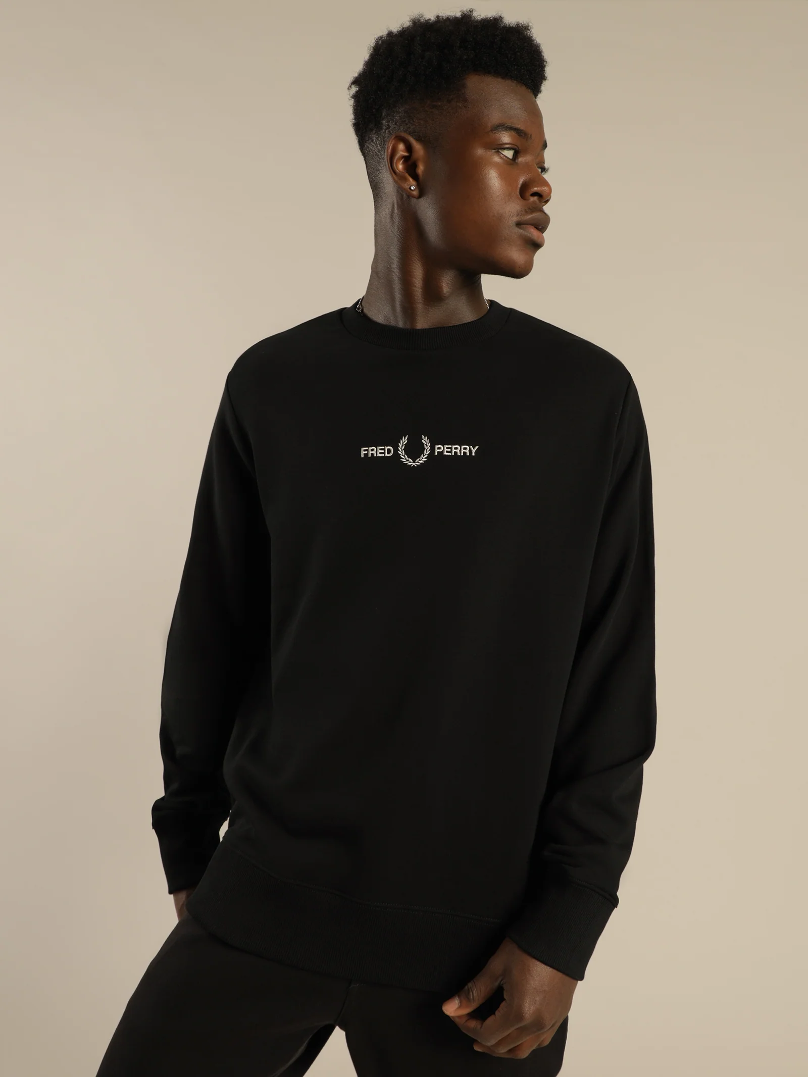 Fred Perry Embroidered Sweatshirt Sweater M2644/102