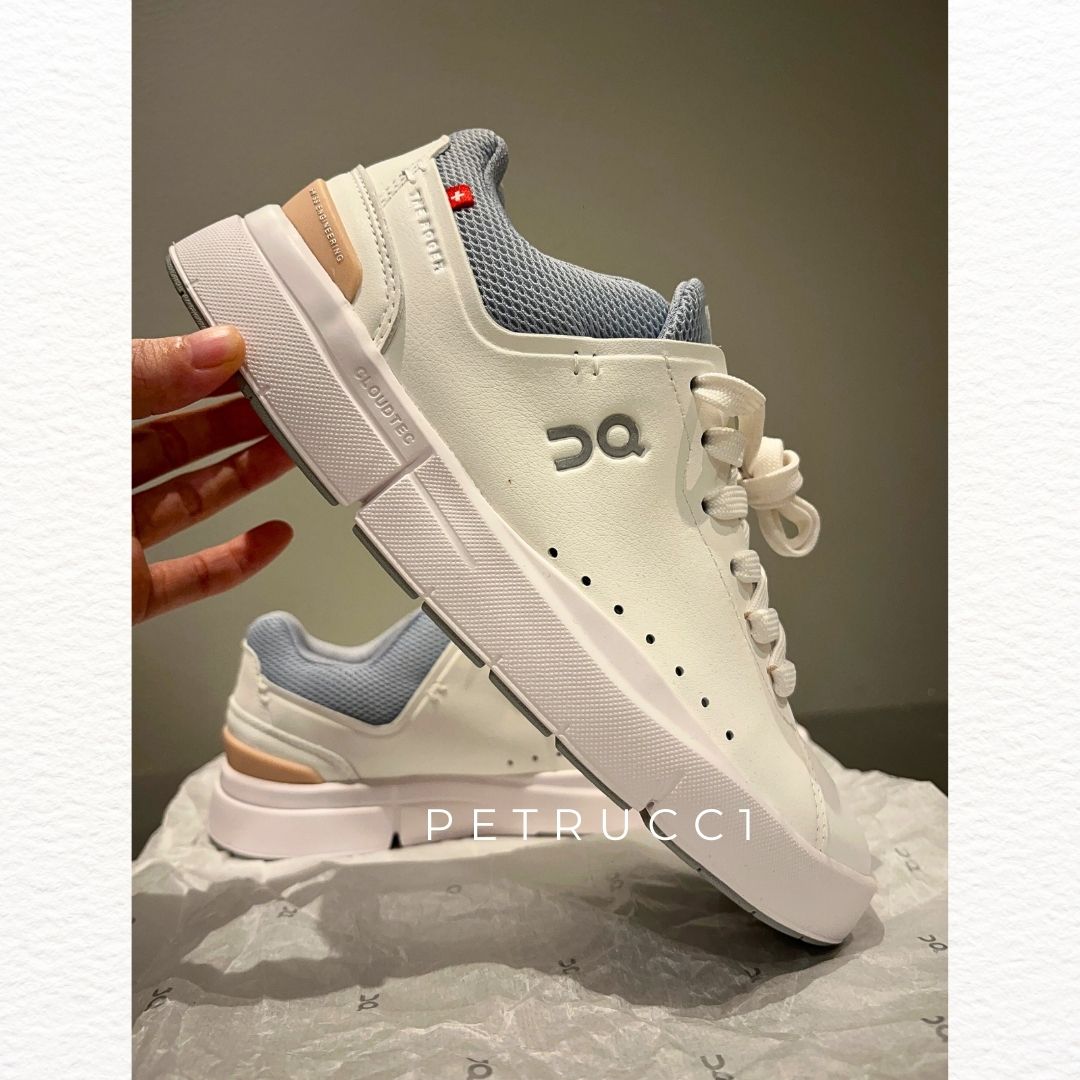 ON THE ROGER Advantage Women Tennis Shoes