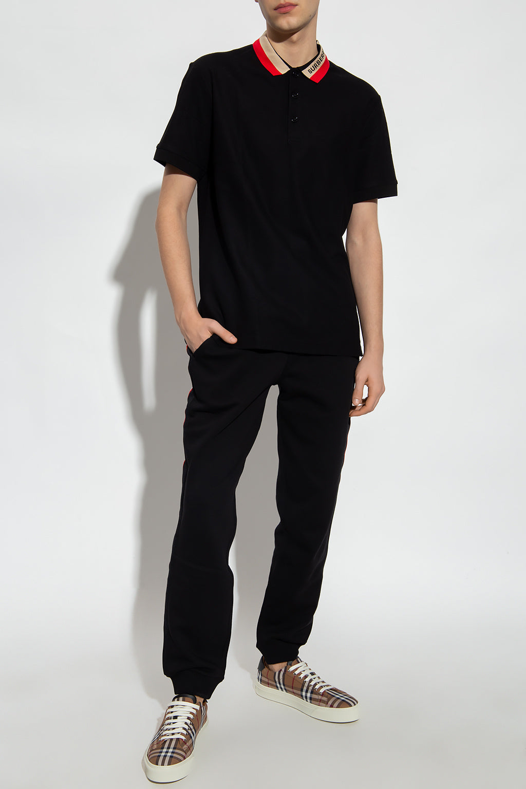 BURBERRY Edney Contrasting Collar Polo Shirt 8039265