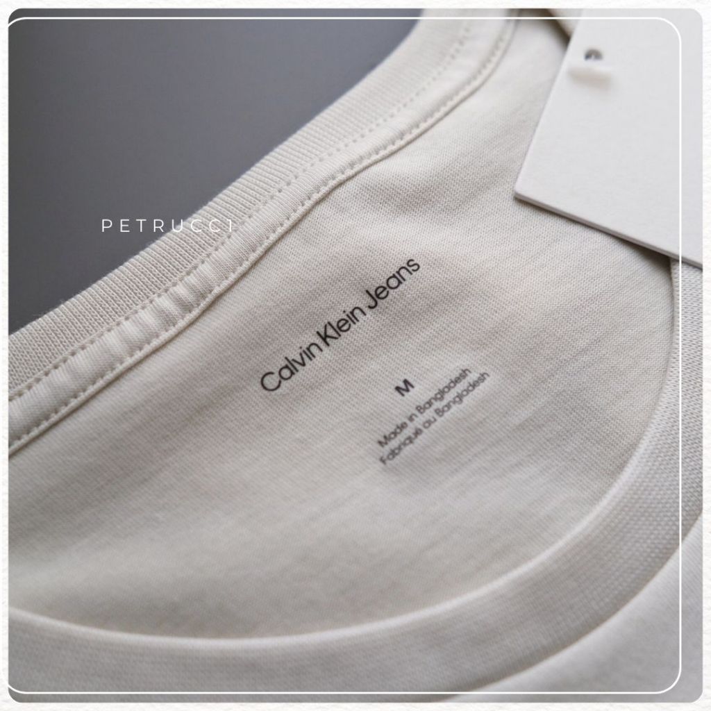 Calvin Klein Monogram Logo Box Graphic Classic T-Shirt 4RB837G
