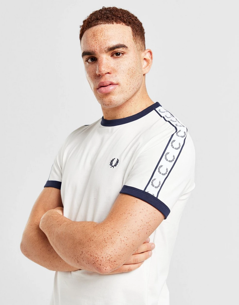 Fred Perry T shirt Tee kaos Cowo Pria Man Men M4620/266