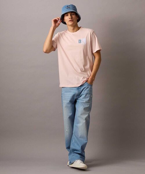 CALVIN KLEIN Contrast Box Logo Graphic Classic T Shirt  4RB858G-2NT