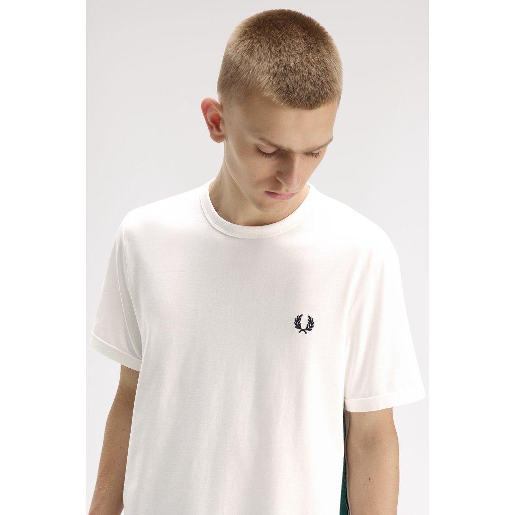 Fred Perry Tee Kaos T Shirt Cowo Kaos M2460/129