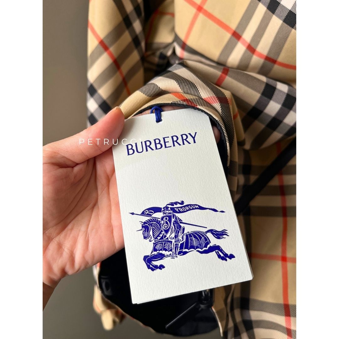 BURBERRY Reversible Check Hooded Jacket 81041021