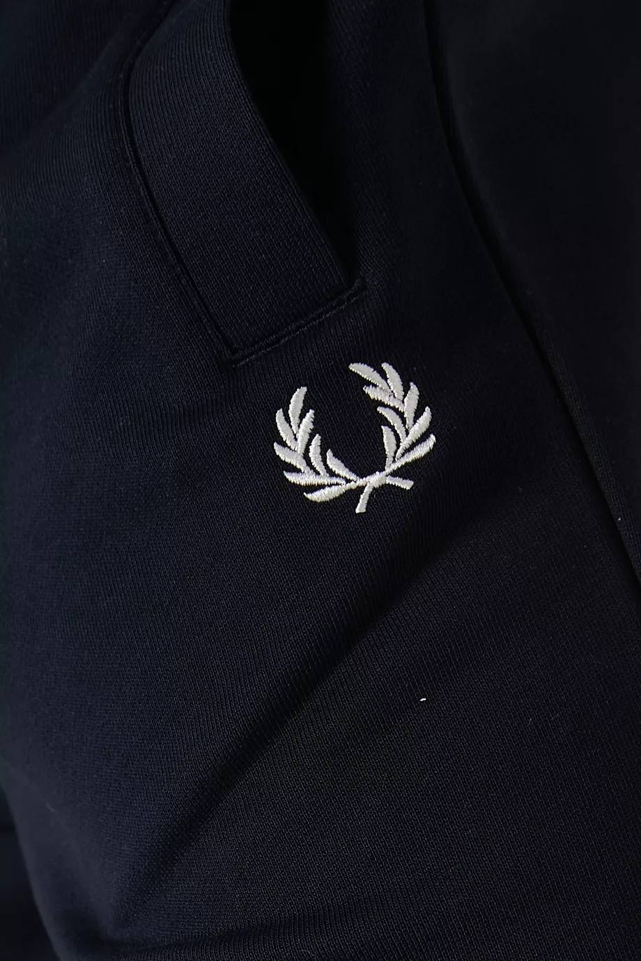 Fred Perry Shorts celana pendek pria S8505/608