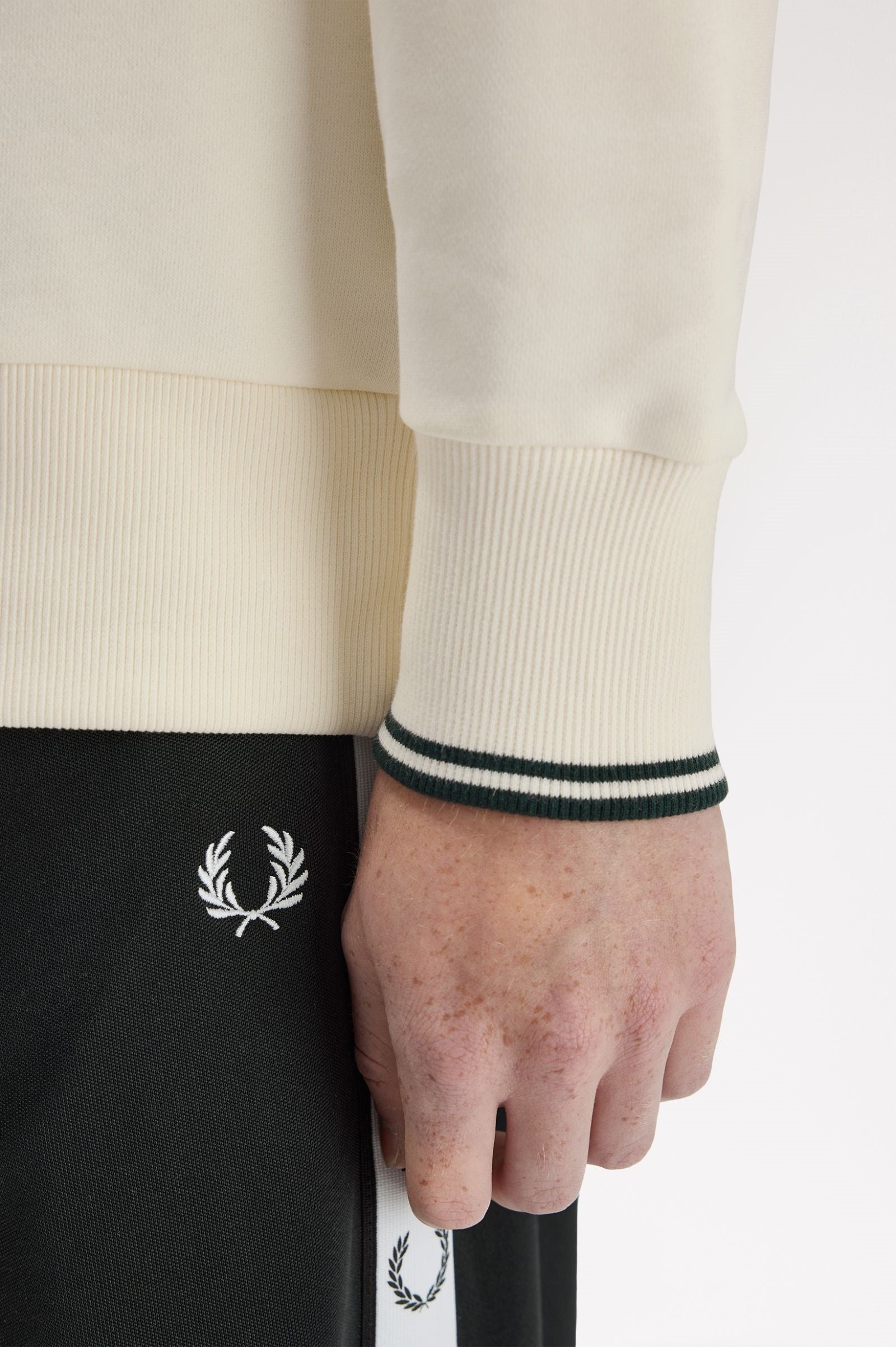 Fred Perry Half Zip Collared Sweatshirt Sweater M2426