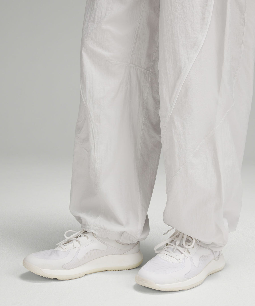 LULULEMON License to Train Mid-Rise Lightweight Jogger Women