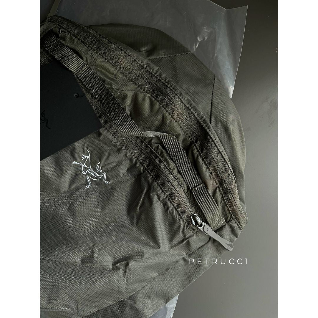 ARCTERYX Lightweight Heliad 15 Backpack