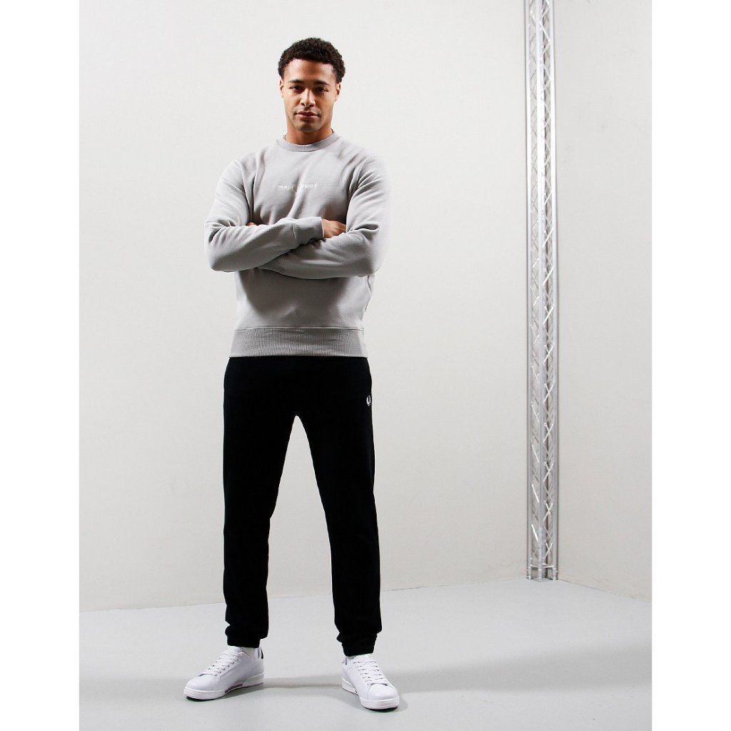Fred Perry Embroidered Sweatshirt Sweater M4727/181