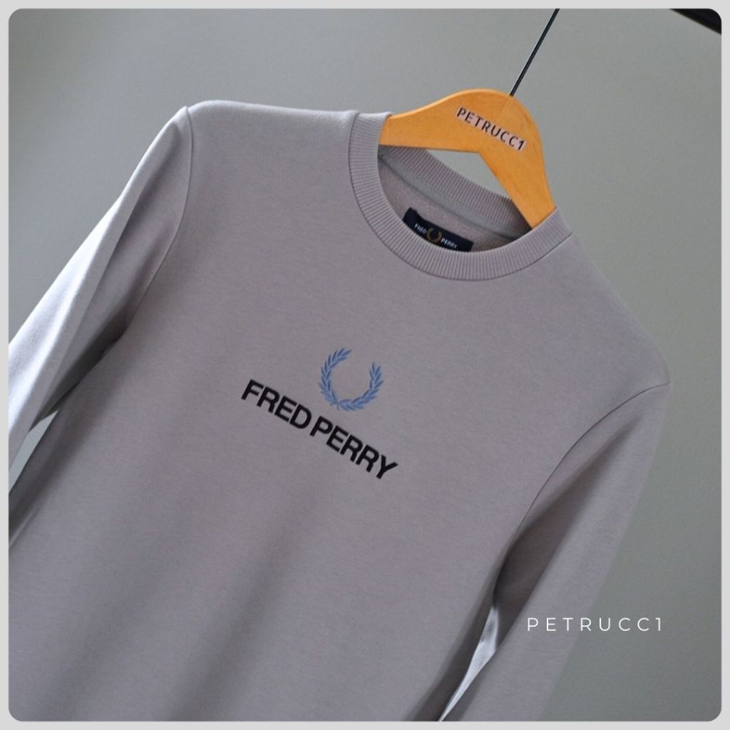 Fred Perry Embroidered Sweatshirt Sweater SM3135/R28