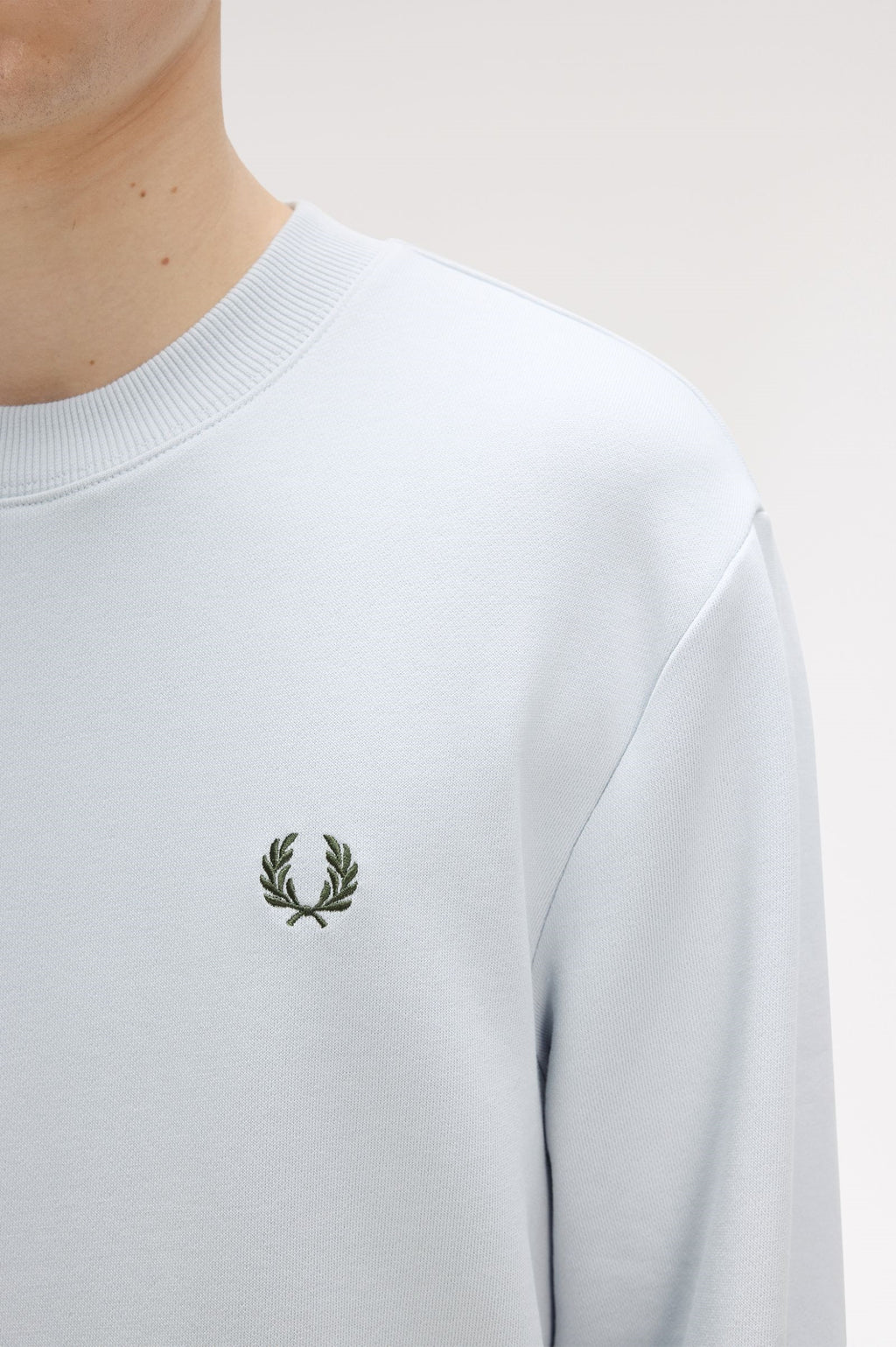 Fred Perry Crew Neck Sweatshirt M7535/80B