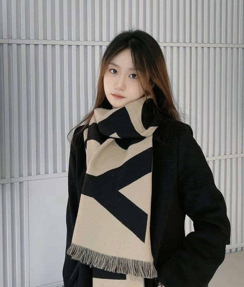 BURBERRY SCARF Muffler Wool Jacquard Winter 8035525
