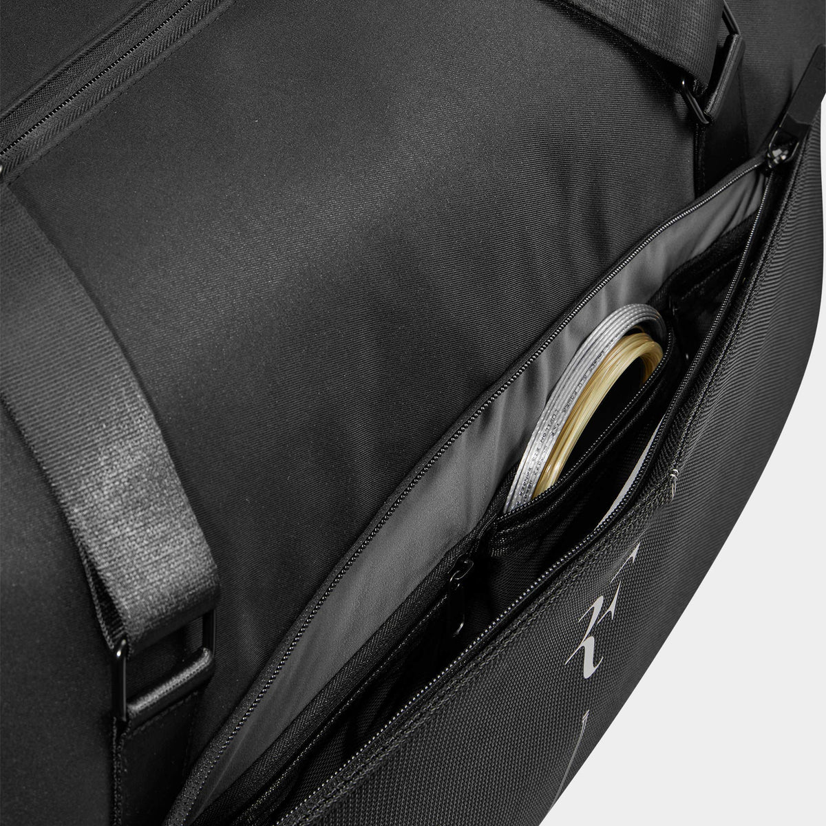 RF ROGER FEDERER WILSON TENNIS DUFFEL BAG 6R