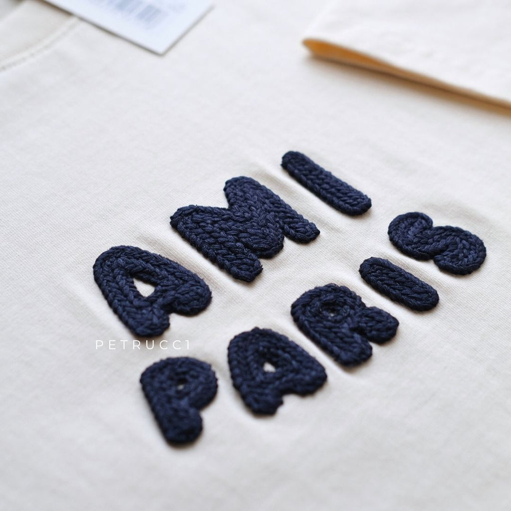 AMI Paris Patch T Shirt UTS075