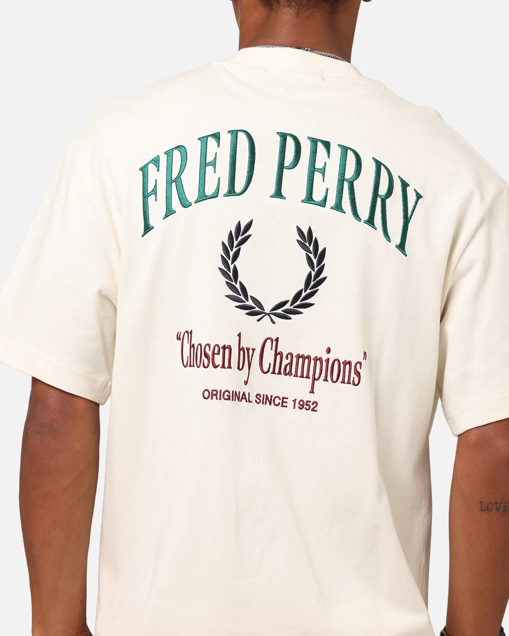 Fred Perry T SHIRT ORIGINAL KAOS COWO M9826/560