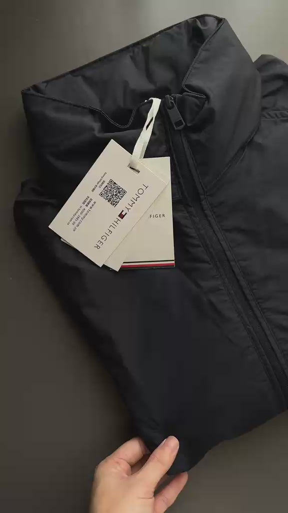 TOMMY HILFIGER Super Light Wind Breaker Jacket  WW43460