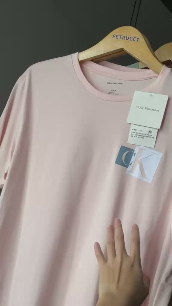 CALVIN KLEIN Contrast Box Logo Graphic Classic T Shirt  4RB858G-2NT