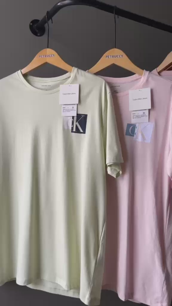 CALVIN KLEIN Contrast Box Logo Graphic Classic T Shirt  4RB858G