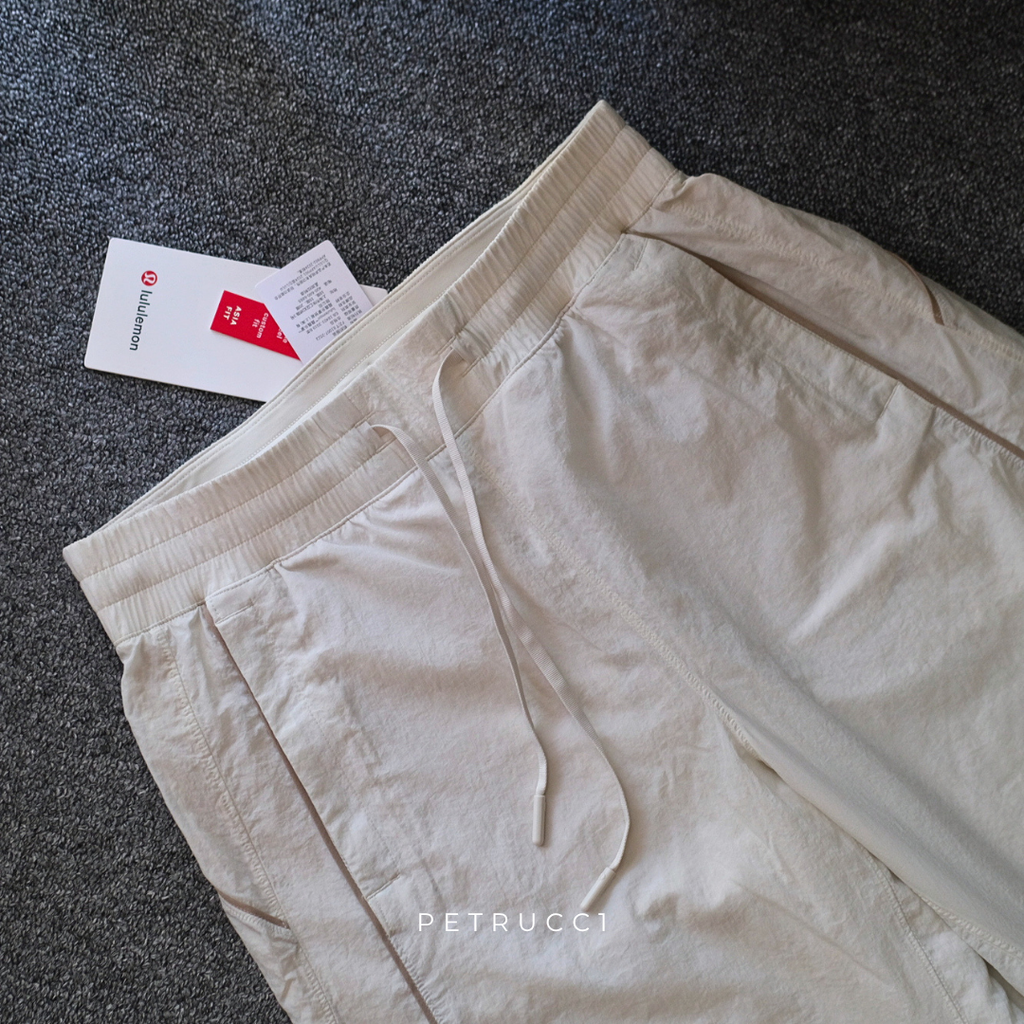 LULULEMON License to Train Mid-Rise Lightweight Jogger Women