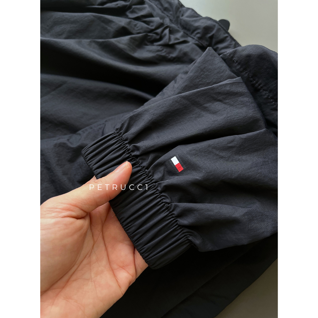 TOMMY HILFIGER Super Light Wind Breaker Jacket  WW43460