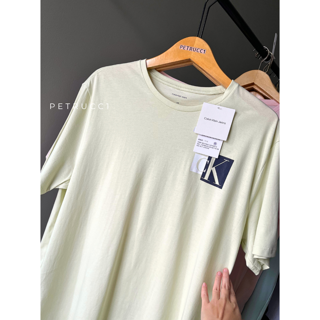 CALVIN KLEIN Contrast Box Logo Graphic Classic T Shirt  4RB858G