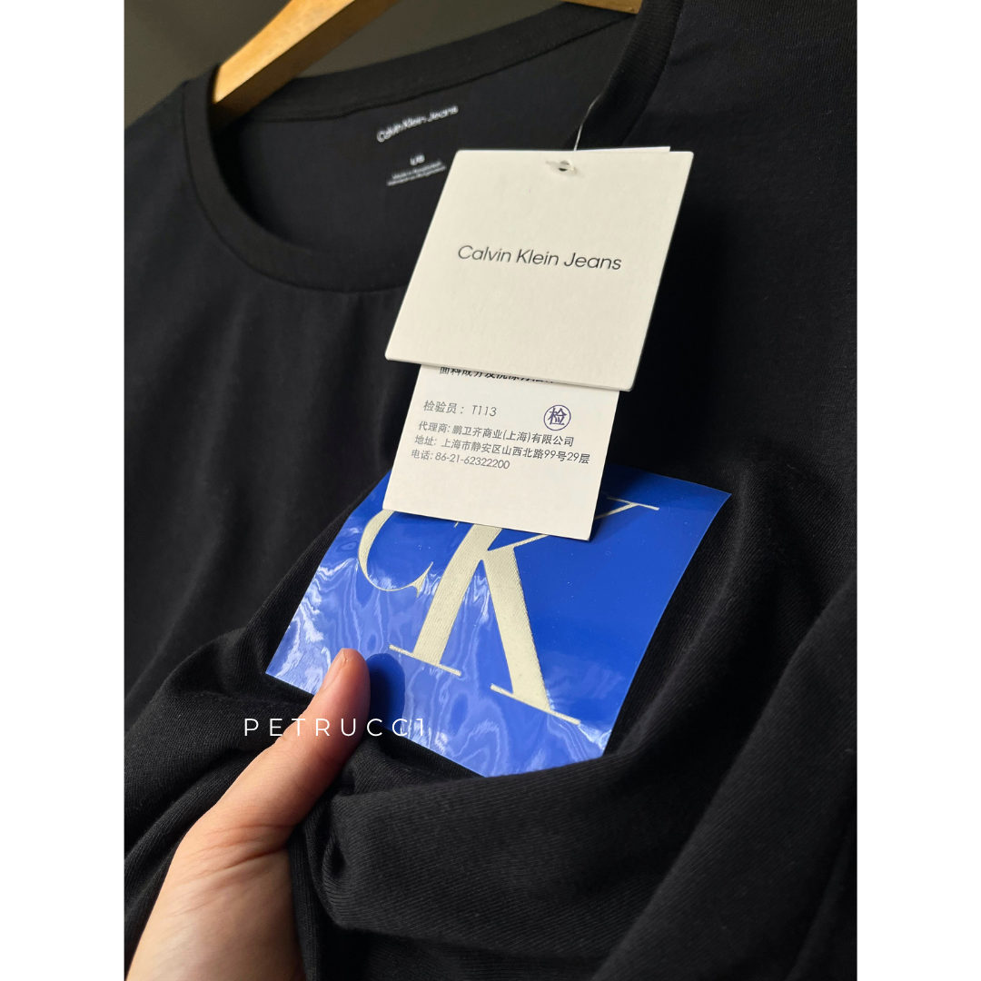 CALVIN KLEIN Monogram Logo Box Graphic Classic T Shirt  4RB837G