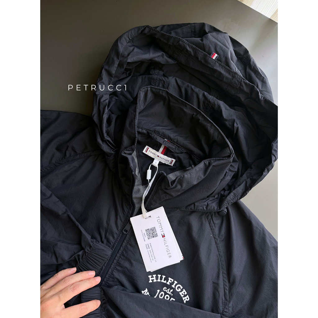 TOMMY HILFIGER Super Light Wind Breaker Jacket  WW43460